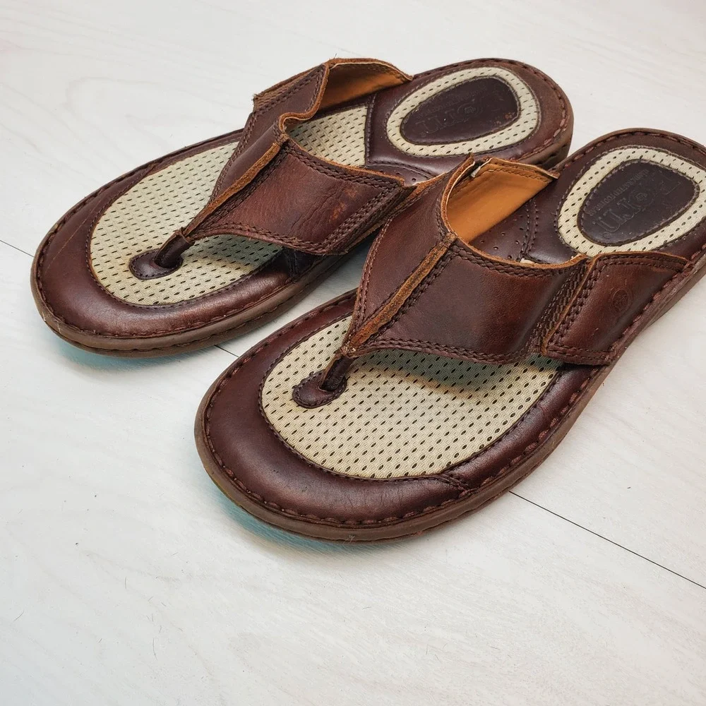 Born Mens Brown Leather Thong Sandals Flip Flops Size 9M Gorpcore Resortwear